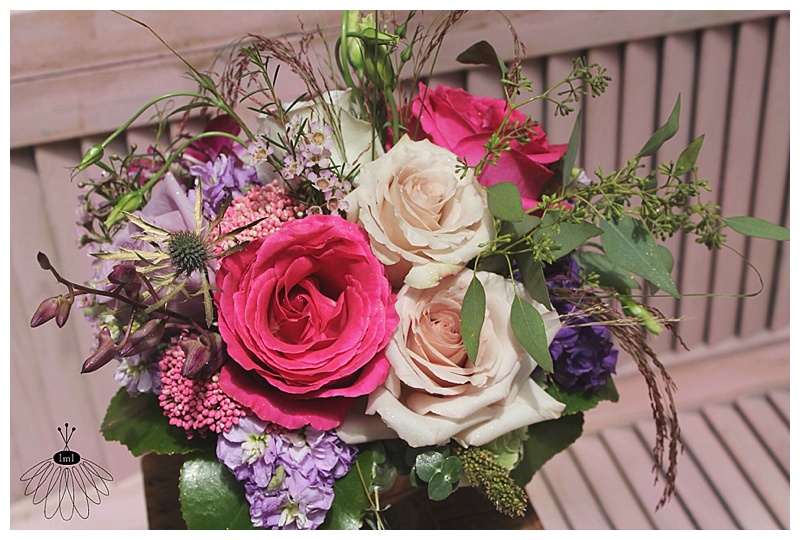 little miss lovely // ocean pines md wedding florist // pink roses, tan roses, purple rose centerpiece