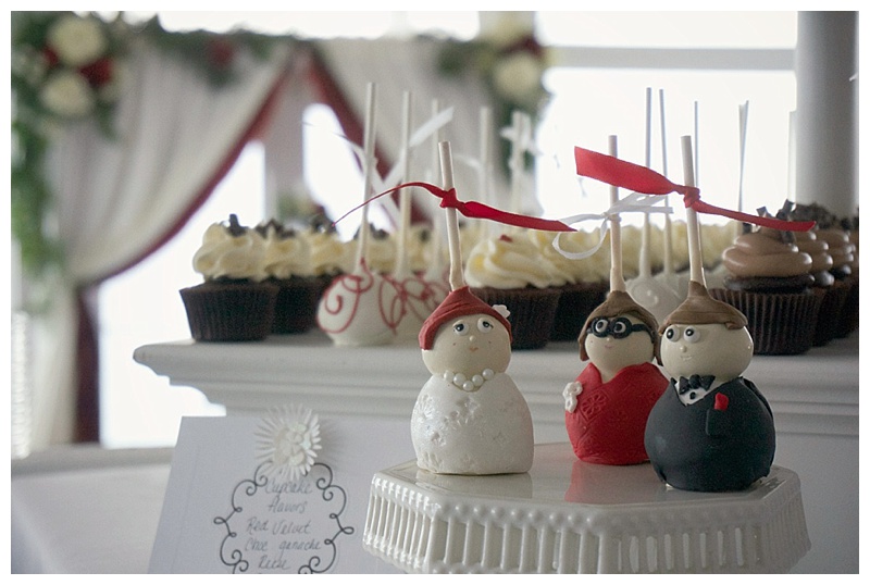 little miss lovely floral design // fagers island wedding ocean city maryland // cake pops by yummy sweet shop
